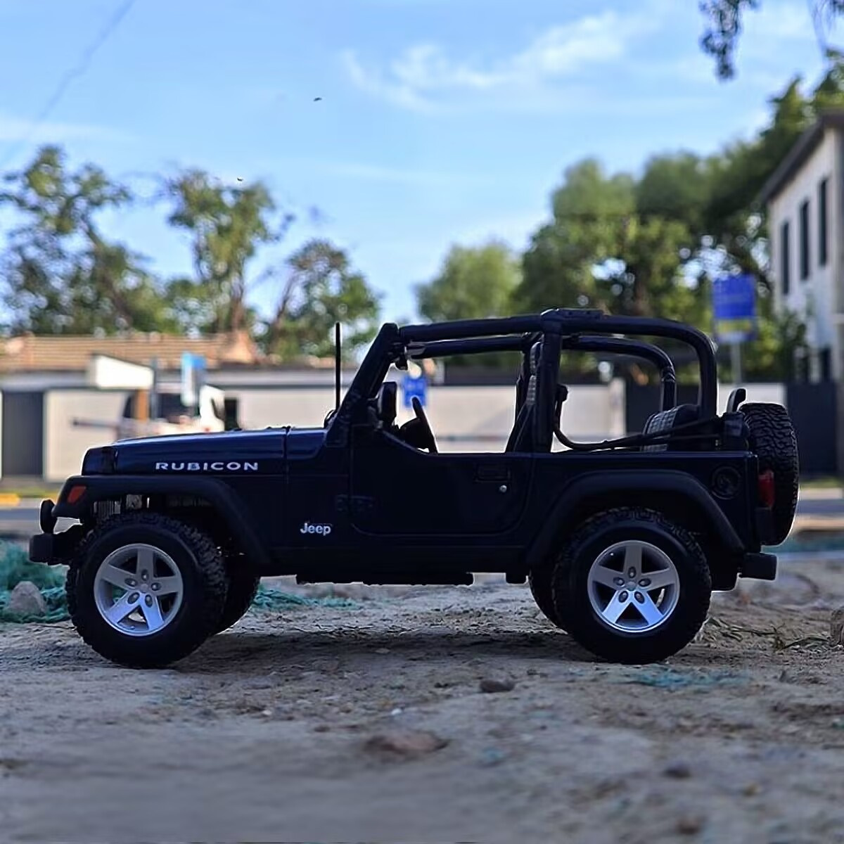 Maisto 1:18 Jeep Wrangler Rubi - Kids Toys Jeep avis et prix